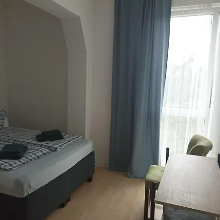 In Der Kornstrasse 아파트 *